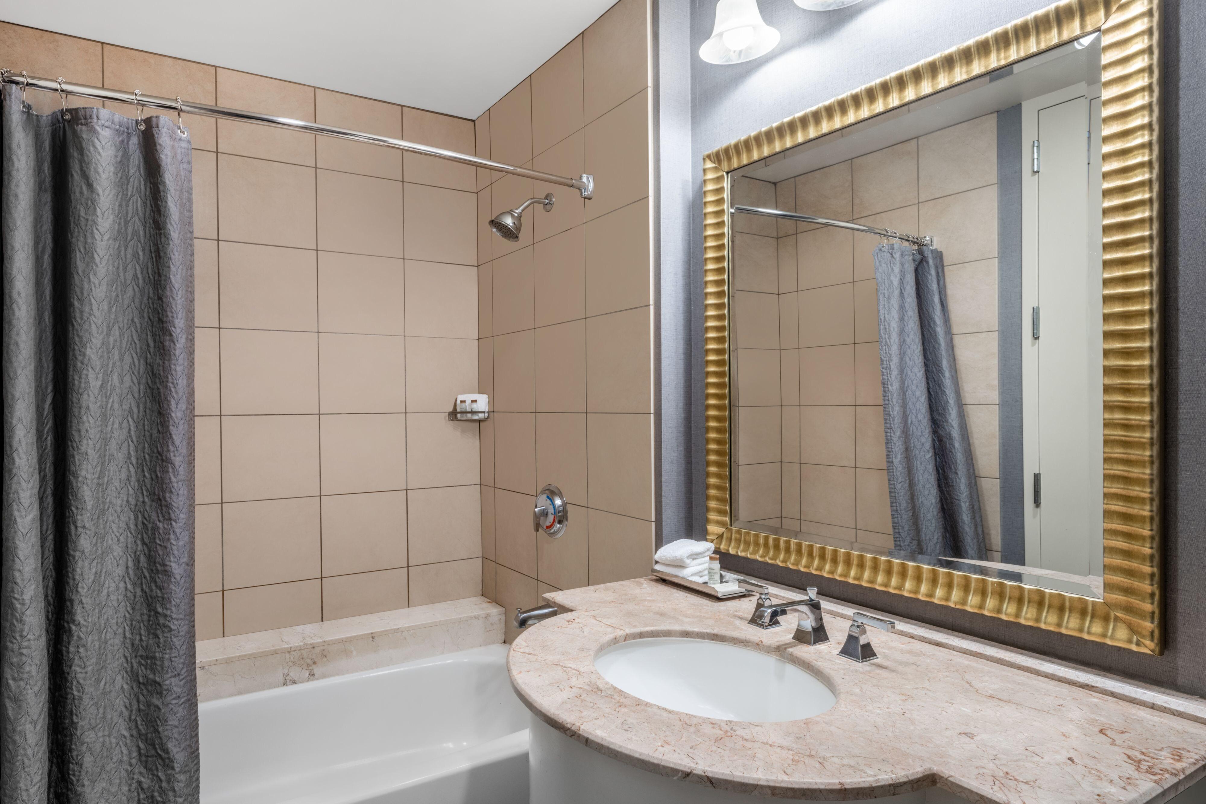 Renaissance Dallas North Hotel Farmers Branch Extérieur photo