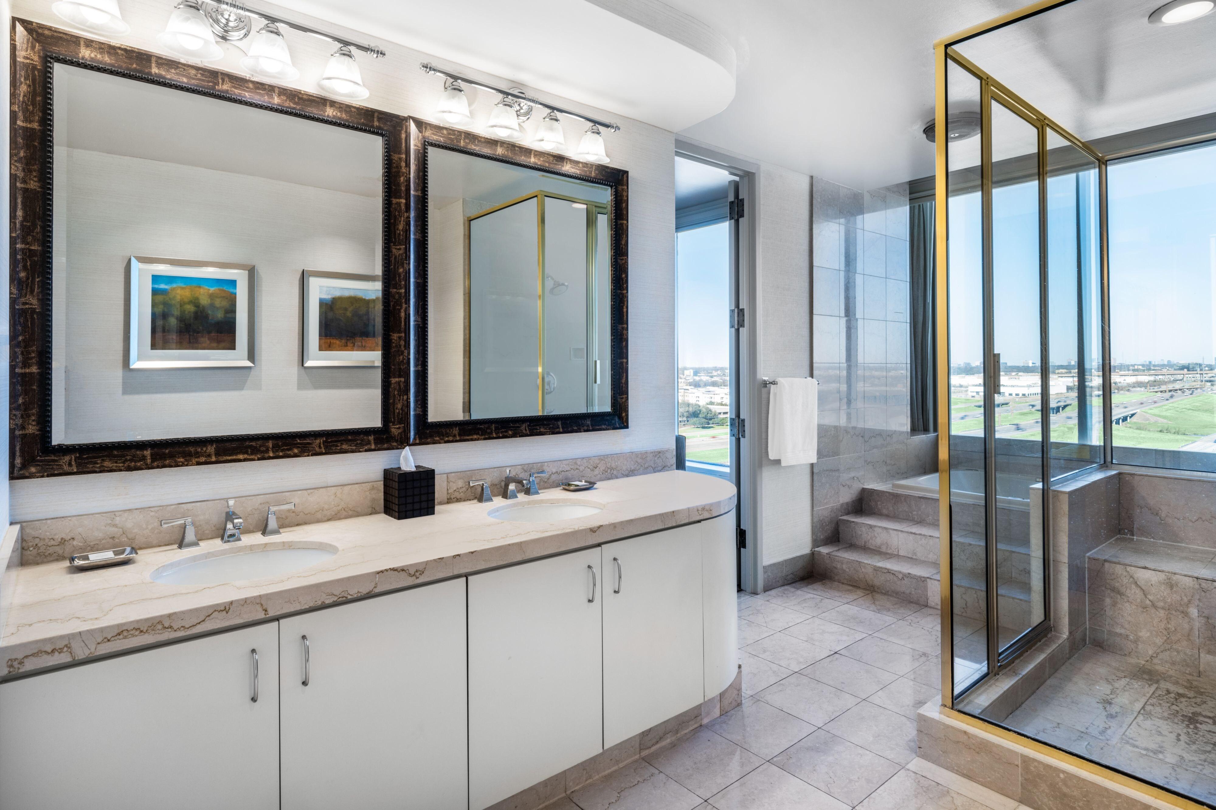 Renaissance Dallas North Hotel Farmers Branch Extérieur photo