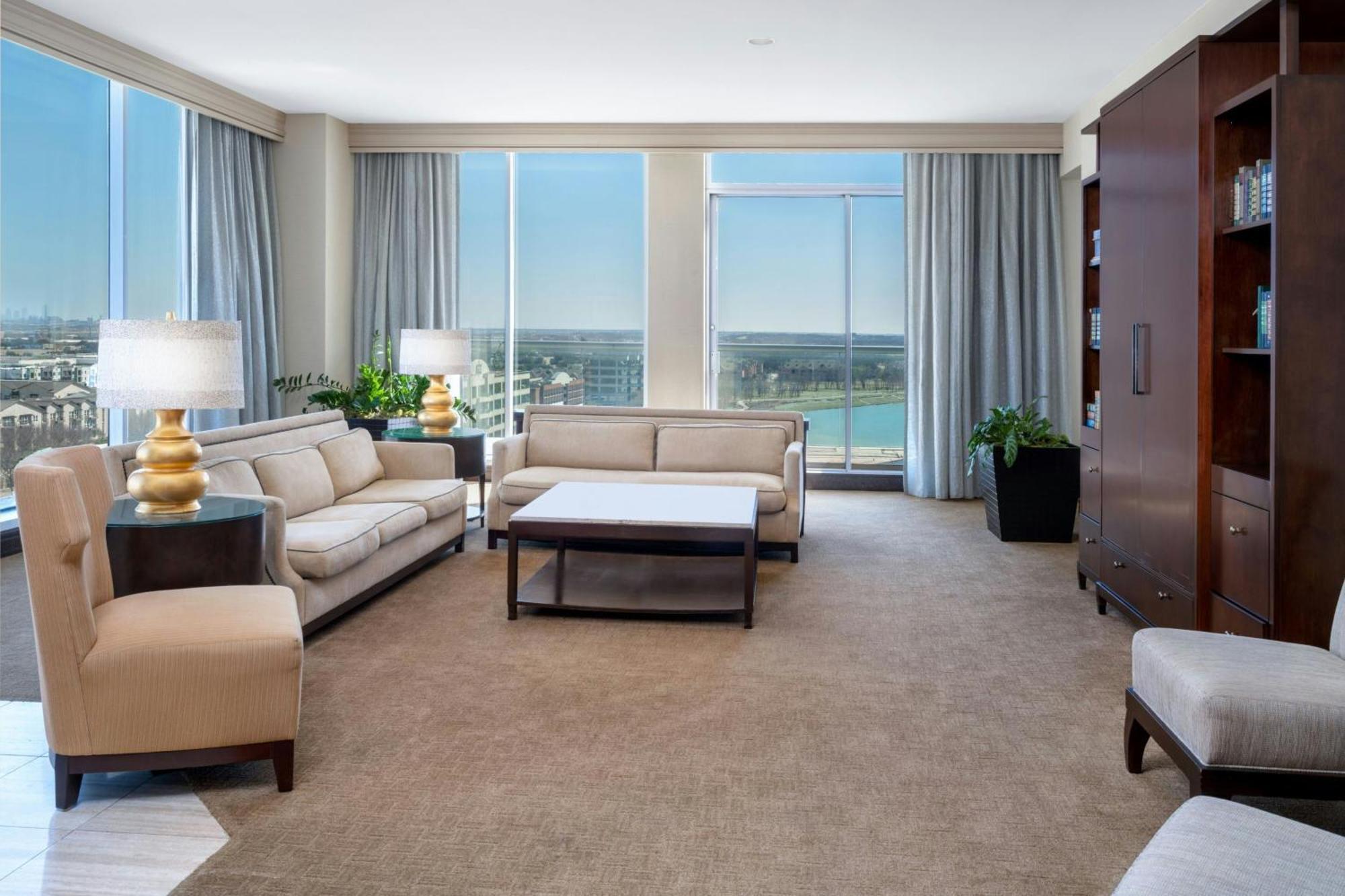 Renaissance Dallas North Hotel Farmers Branch Extérieur photo